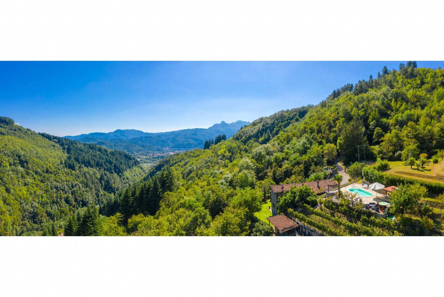 Aerial view of Villa Casale Le Selve