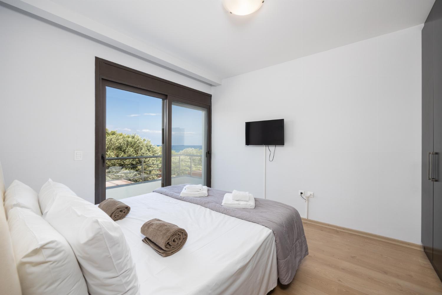 Double bedroom with A/C and sea views