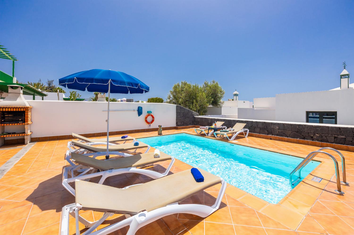Private pool and terrace