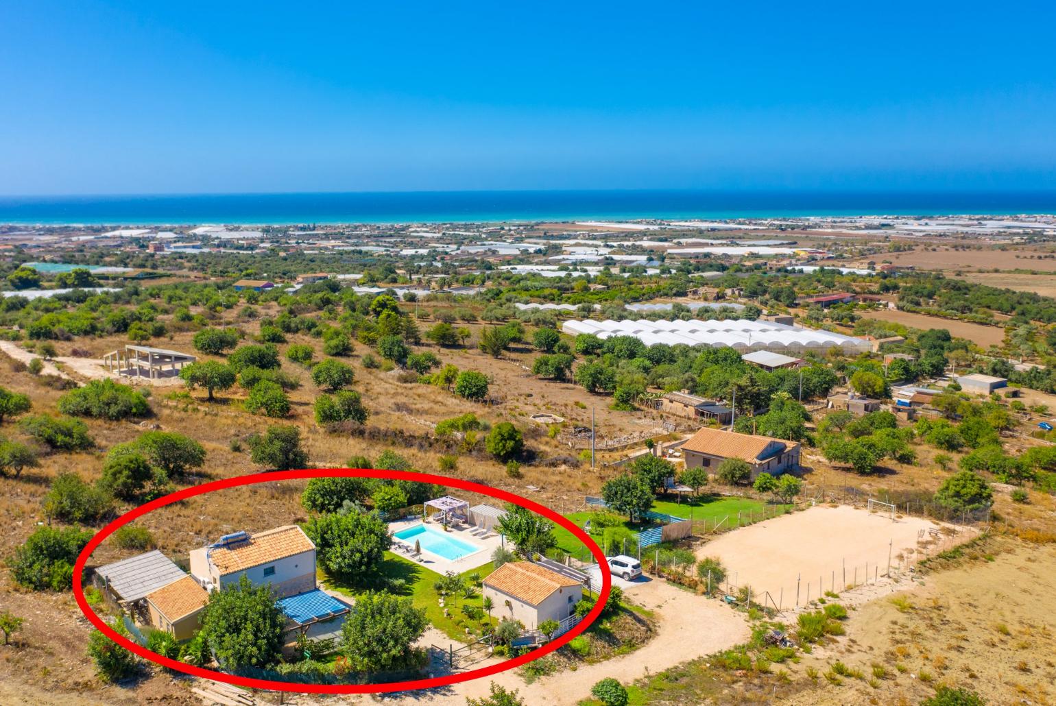 Aerial view showing location of Villa La Mia Sicilia