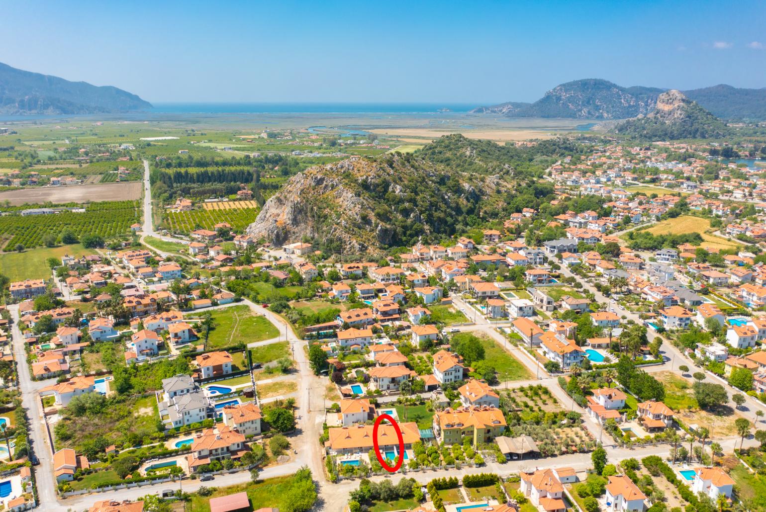 Aerial view showing location of Villa Duman 2