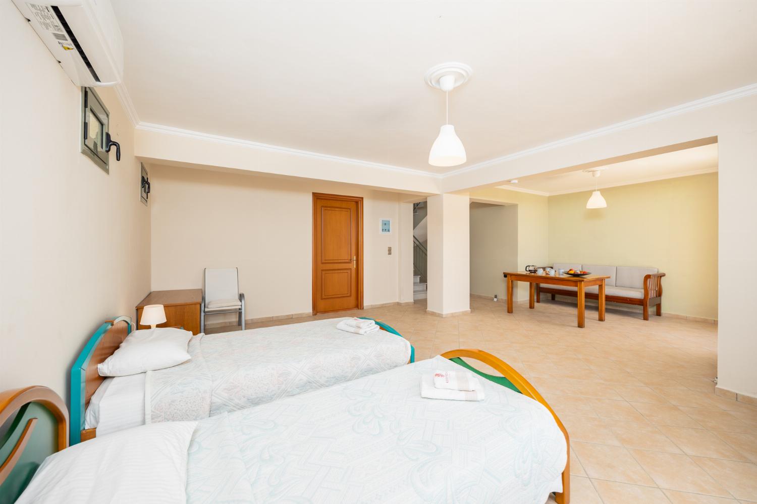 Twin bedroom with A/C