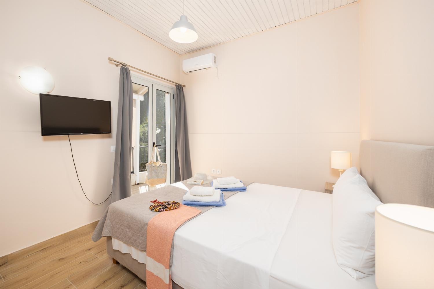 Double bedroom with A/C