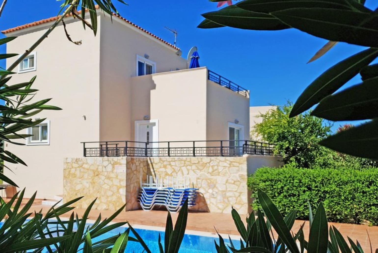 Beautiful villa with private pool, terrace, and lawn