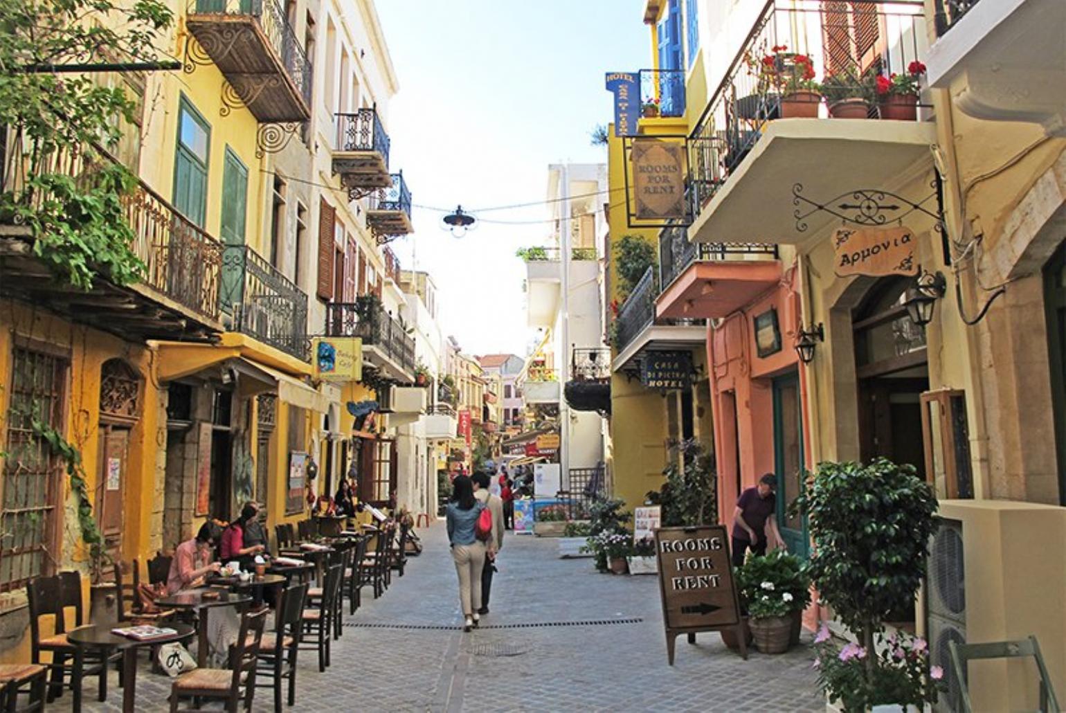 Local restaurants and coffee shops 