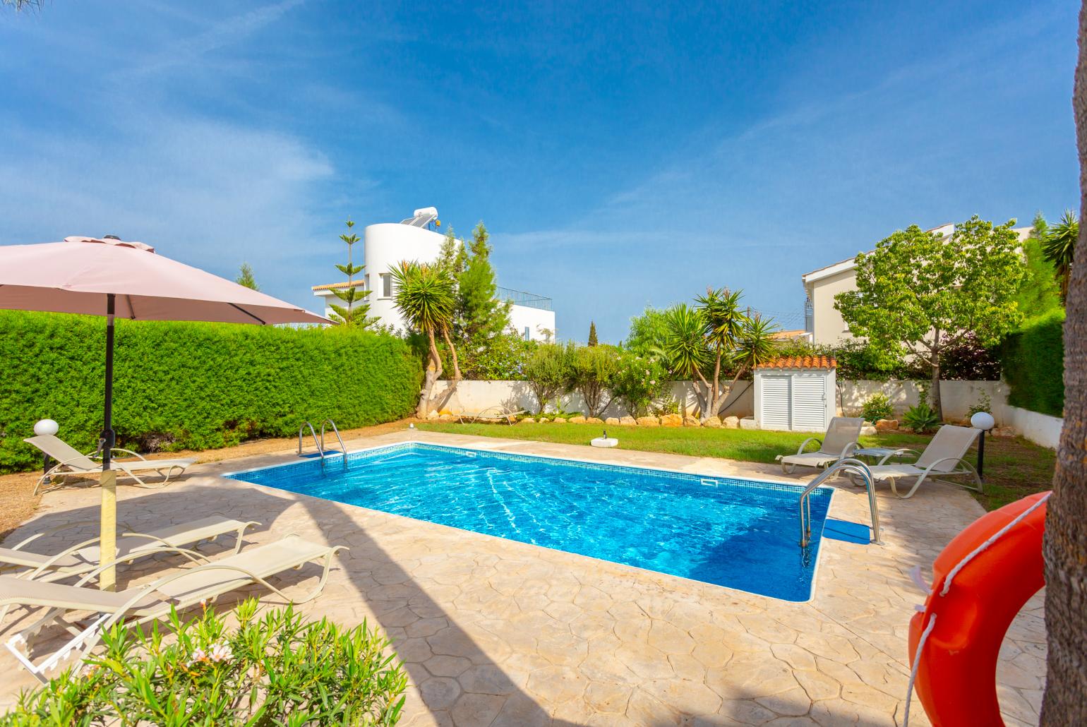 Private pool and terrace