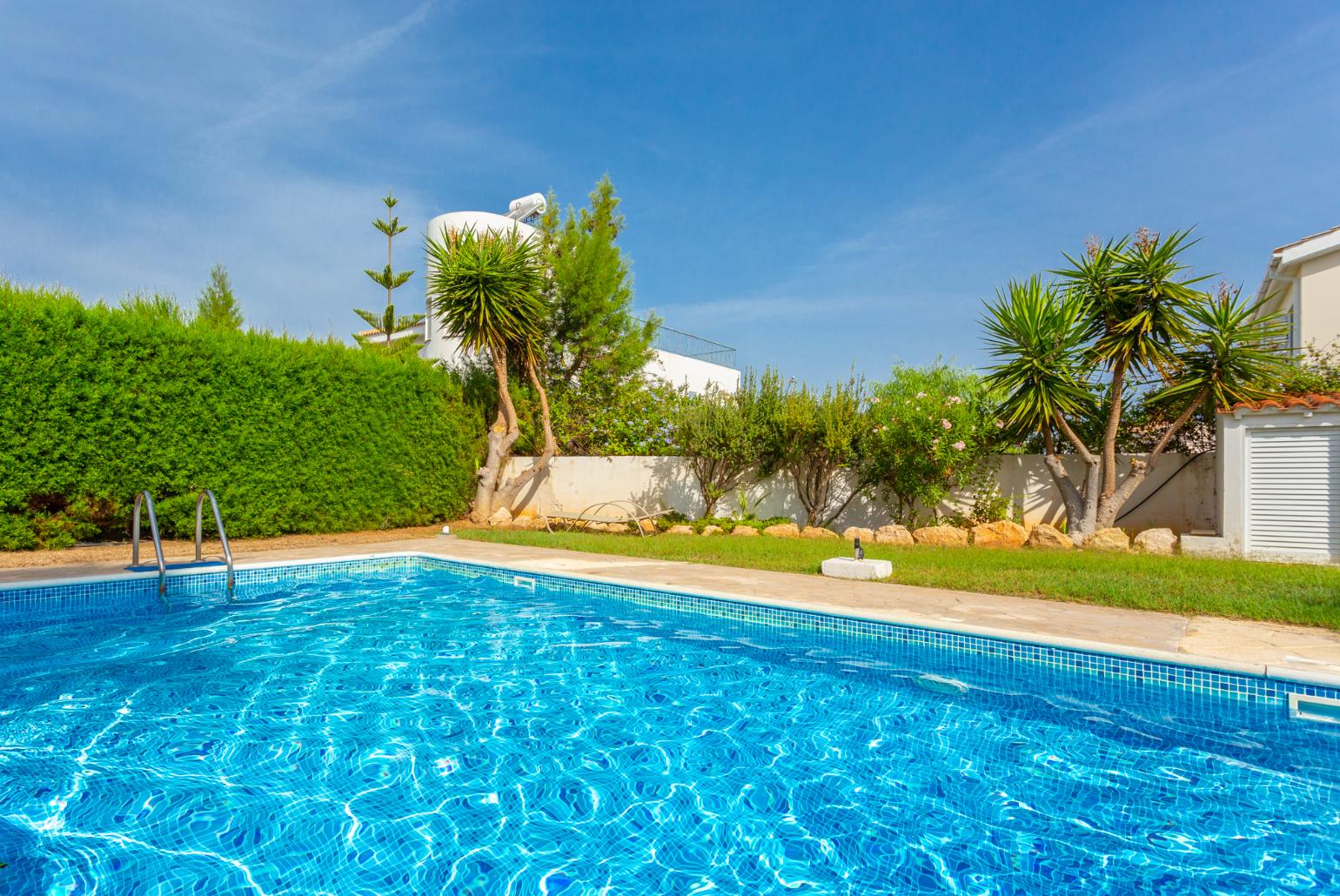 Private pool and terrace