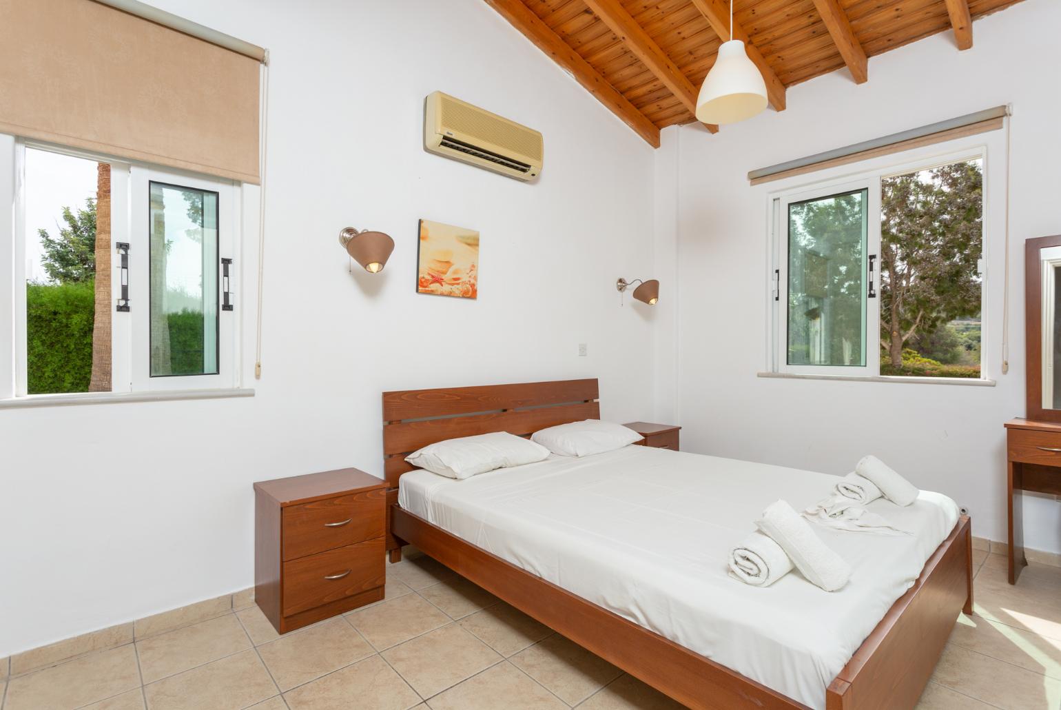 Double bedroom with A/C and terrace access