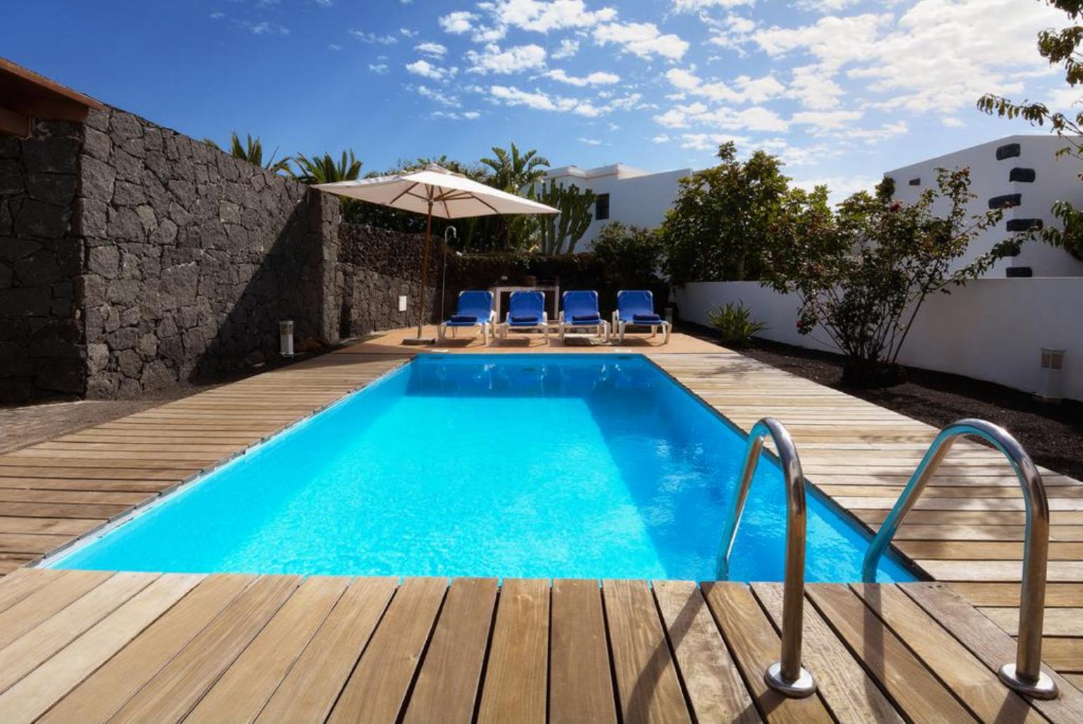 Private pool and terrace
