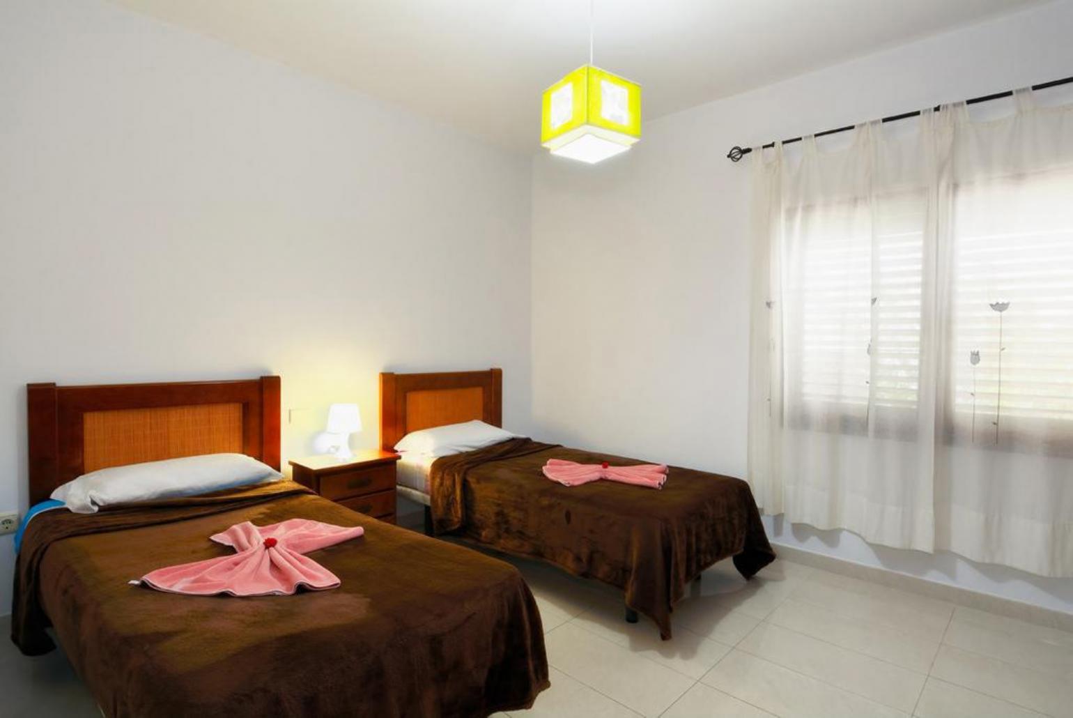 Twin bedroom