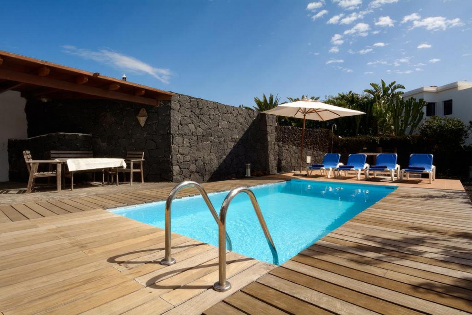 Private pool and terrace area