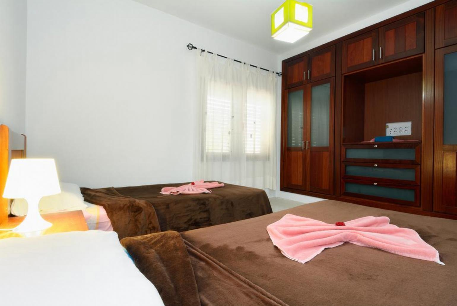 Twin bedroom