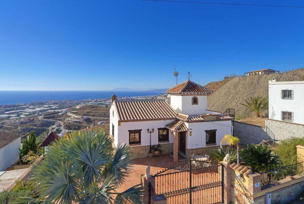 Beautiful villa with private pool and terrace