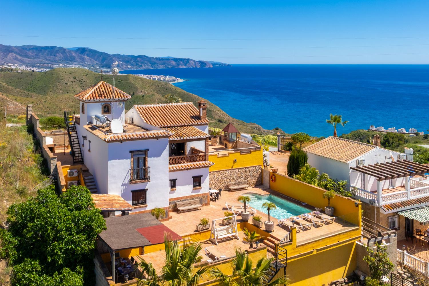Beautiful villa with private pool and terrace with sea views
