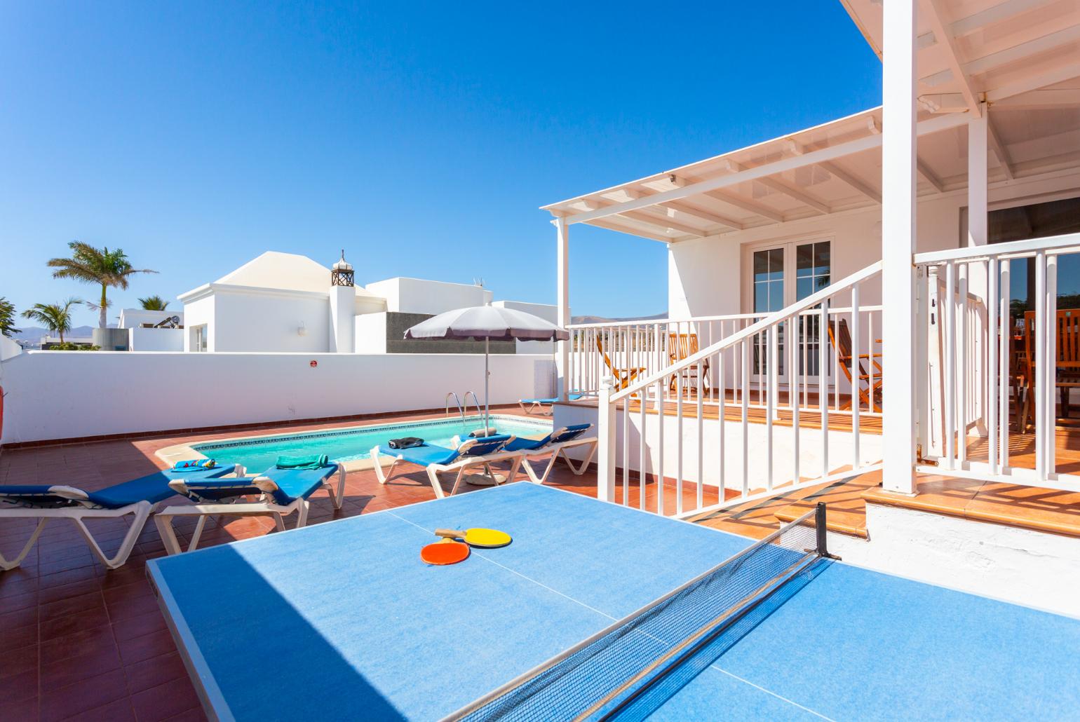 Terrace area with table tennis