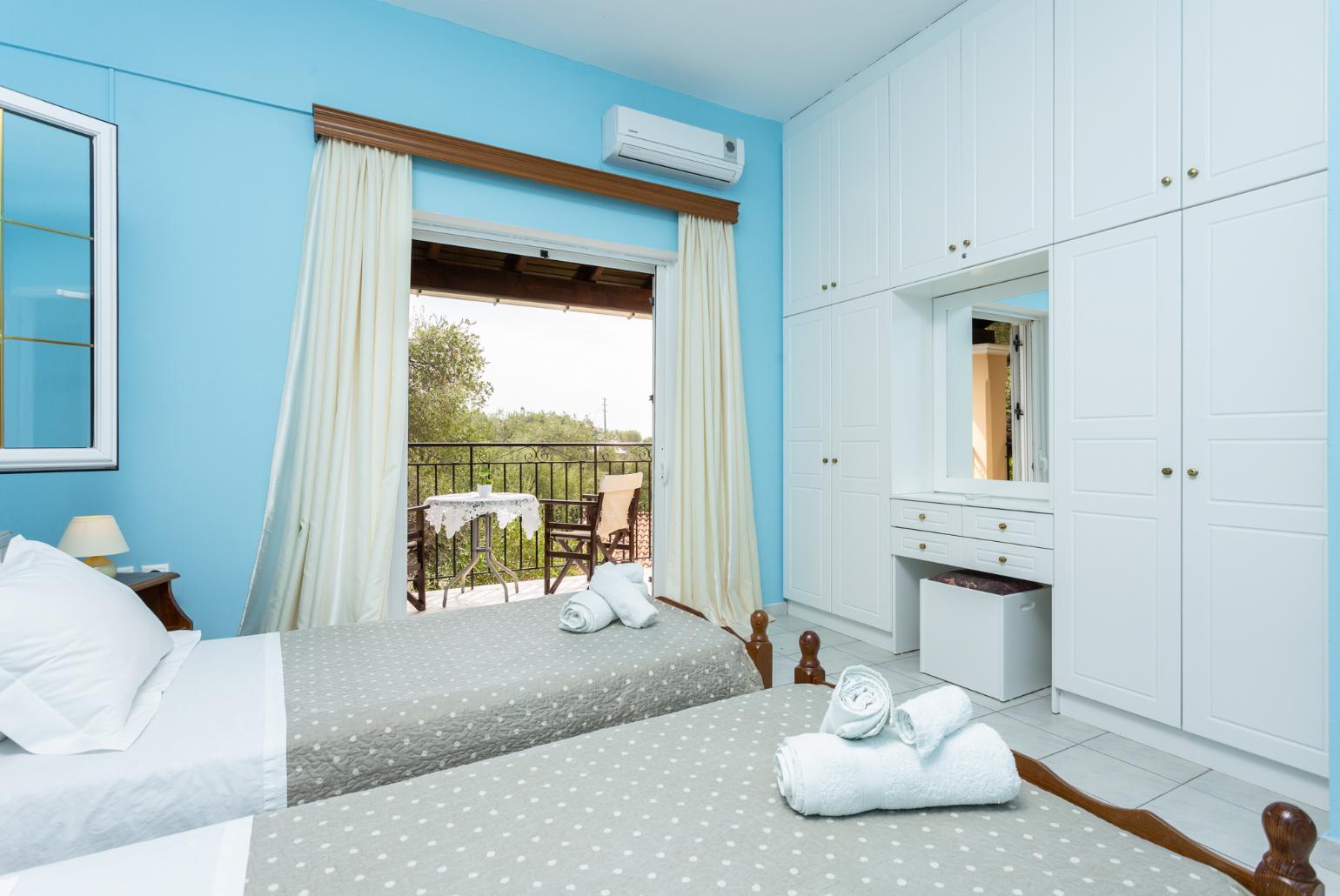 Twin bedroom with A/C and balcony