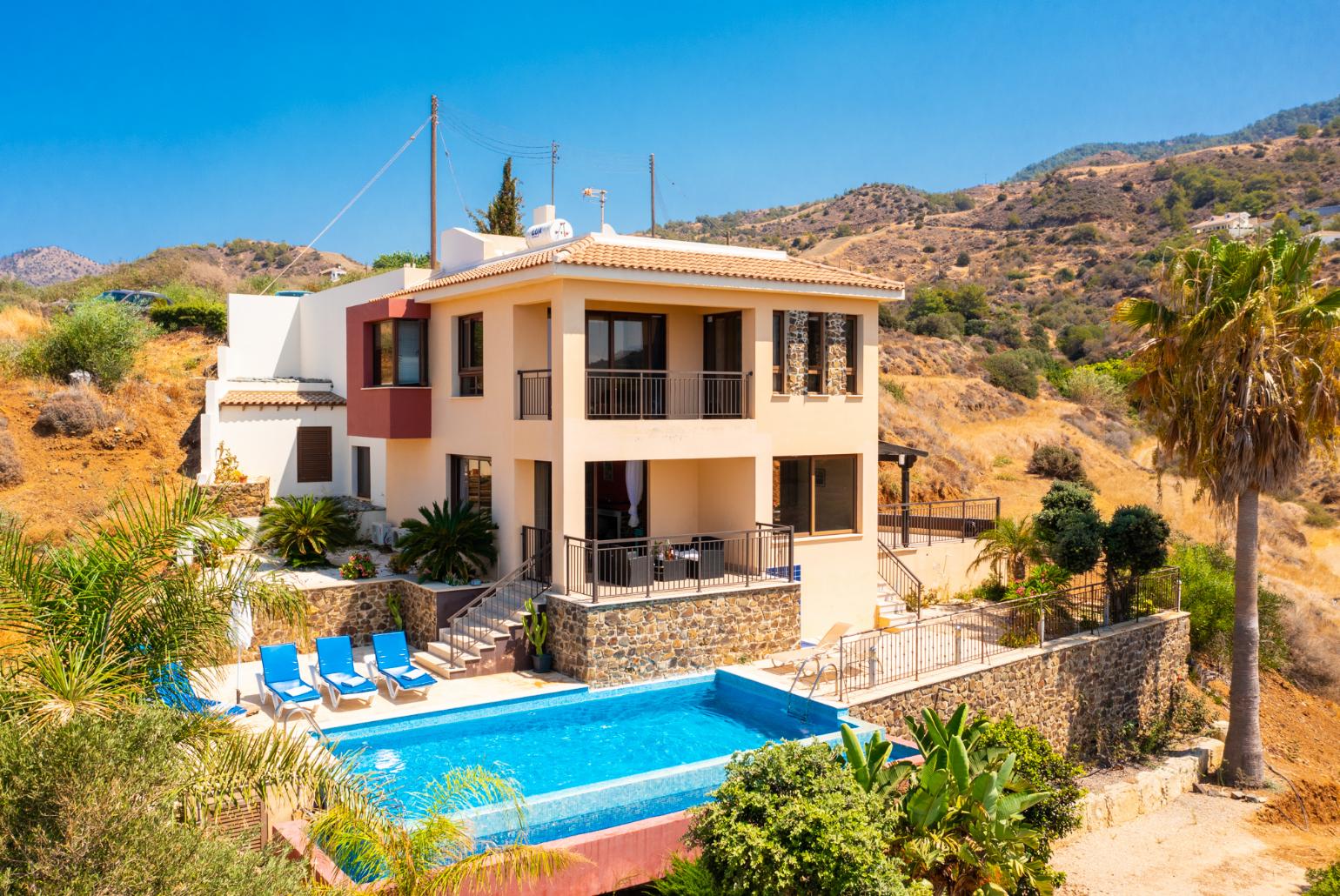 Beautiful villa with private infinity pool, terraces, and garden