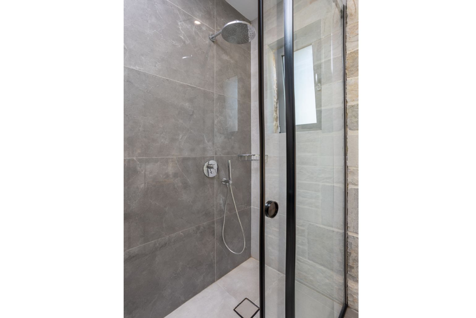 En suite bathroom with shower