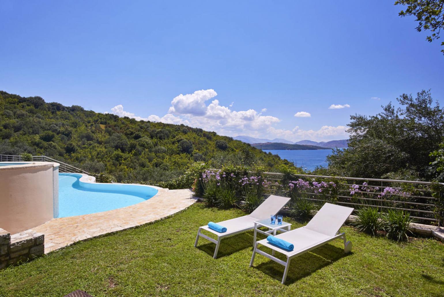 Beautiful sea view  private villa with private pool and jacuzzi