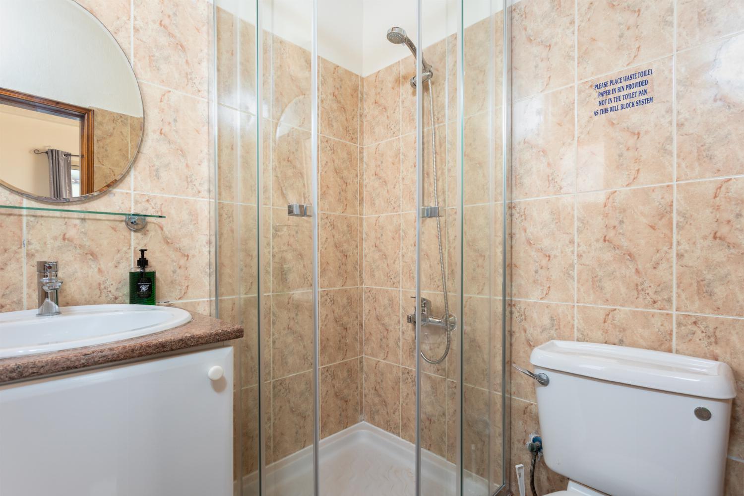 En suite bathroom with shower