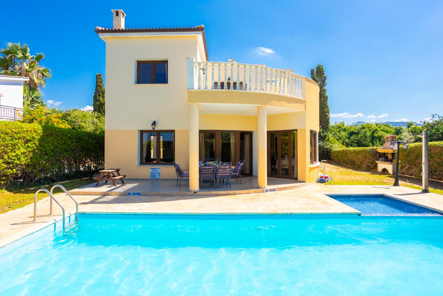 Beautiful villa with private pool and terrace