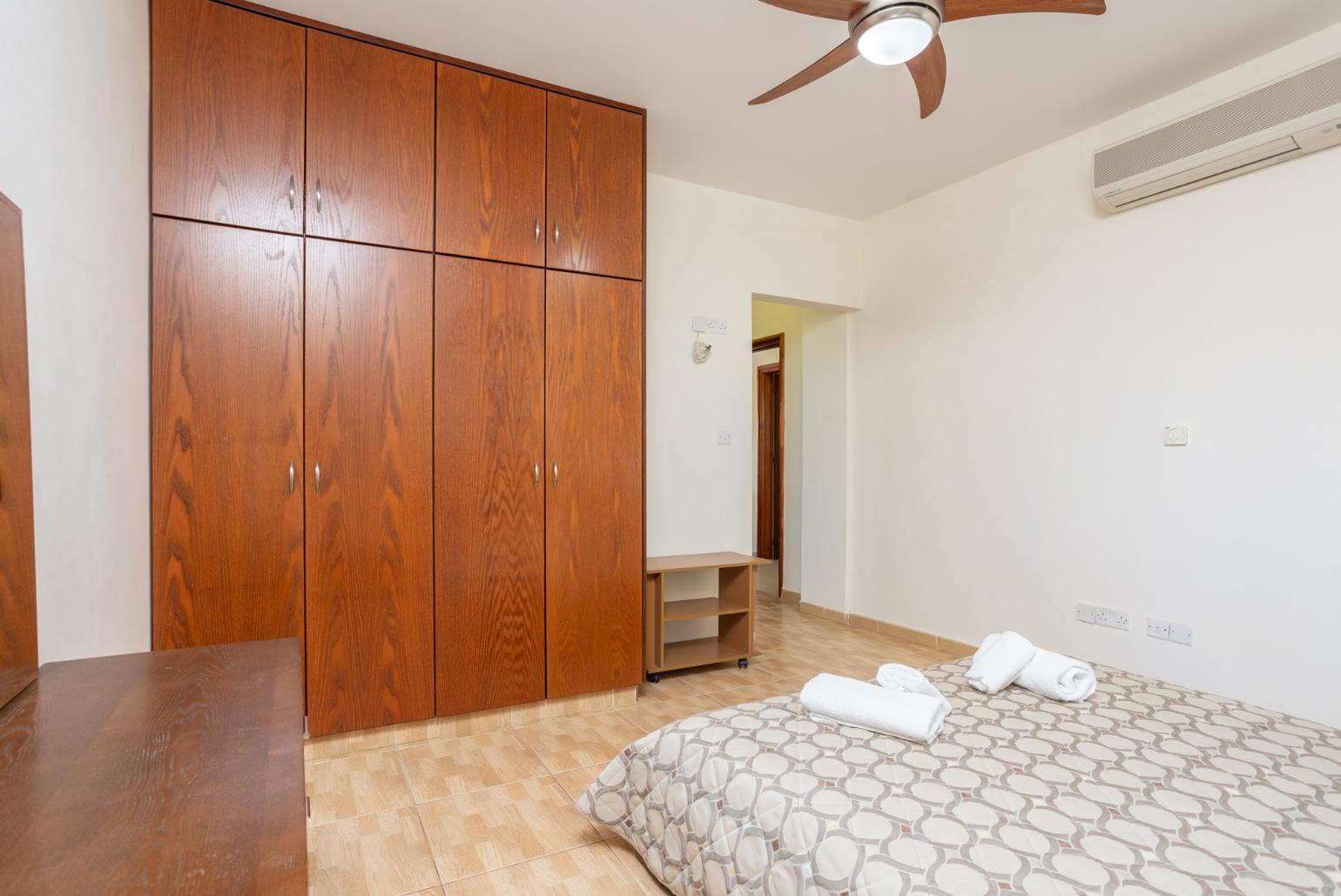 Double bedroom with en suite bathroom and A/C