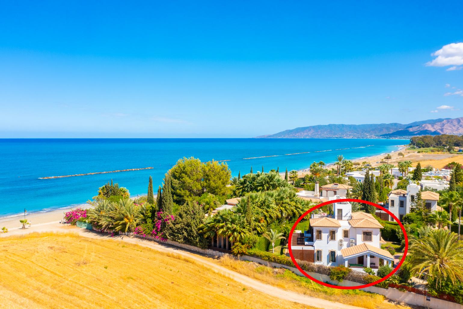 Aerial view showing location of Villa Anna