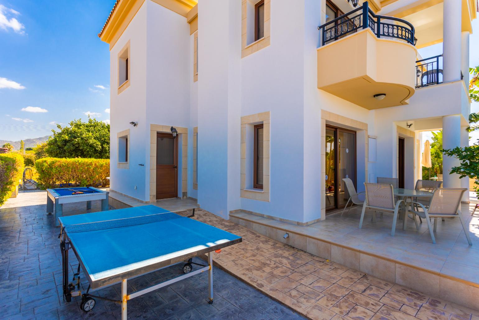 Terrace area with table tennis and pool table