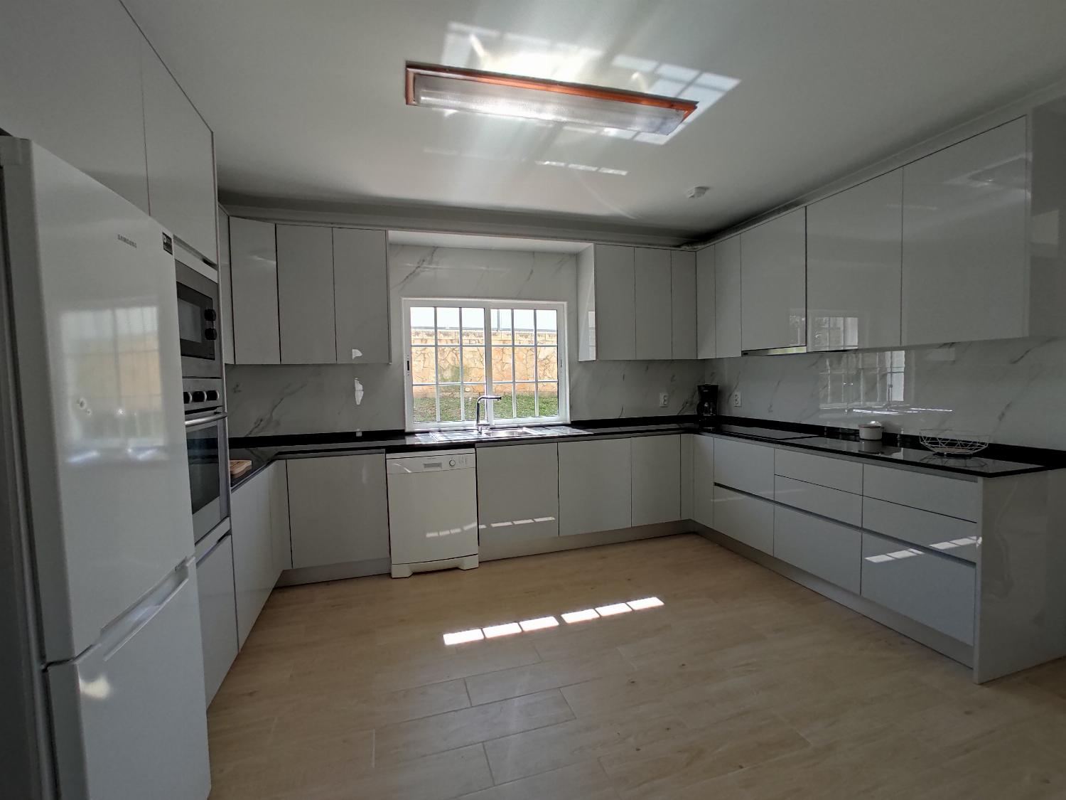 Equipped kitchen