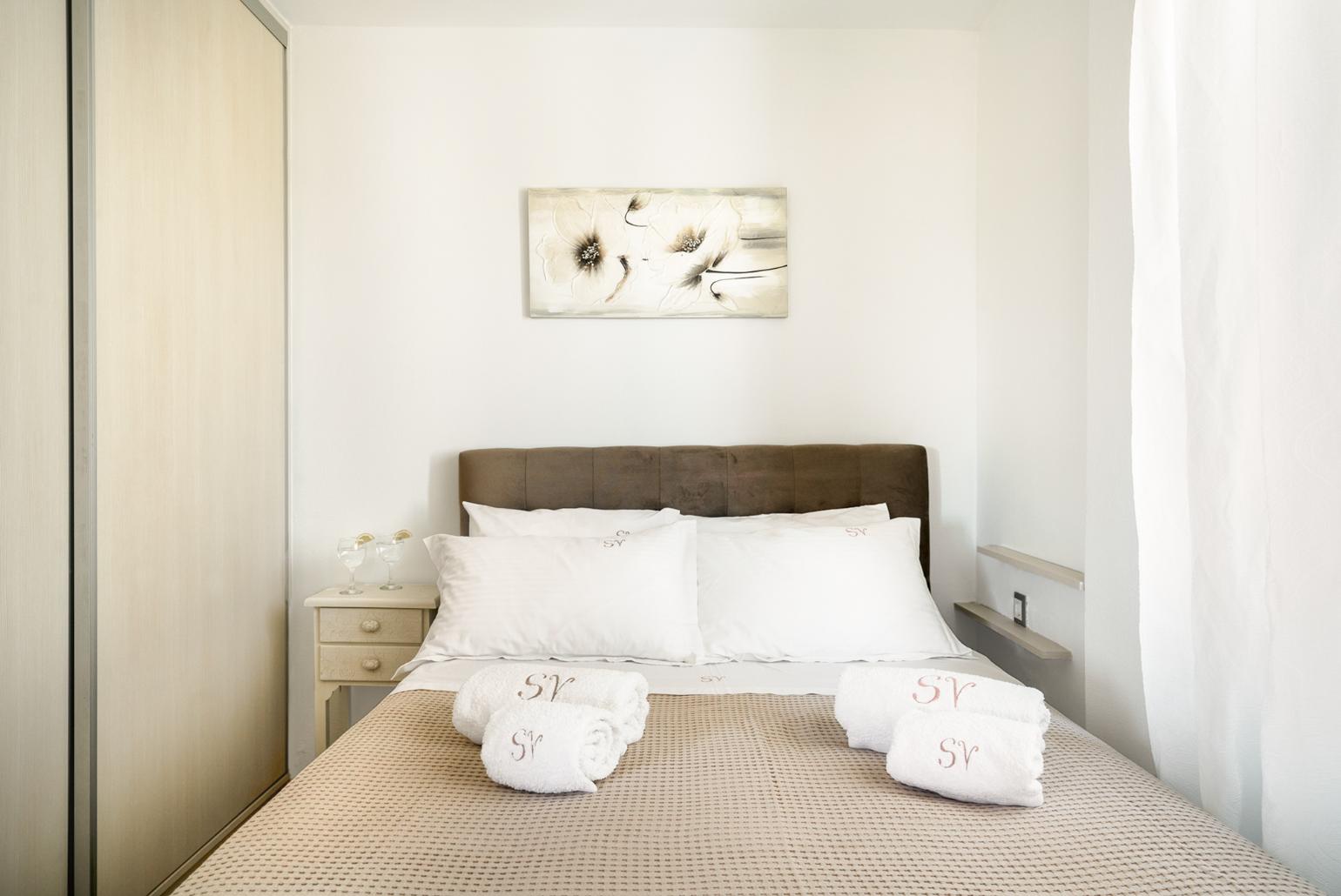 Double bedroom with A/C and TV