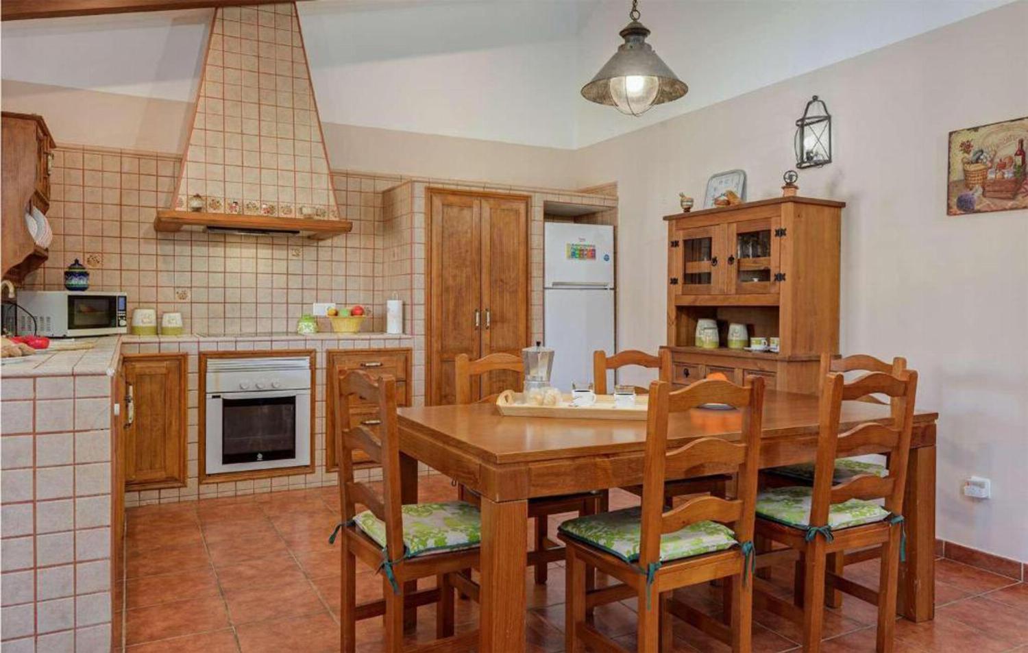 Equipped kitchen