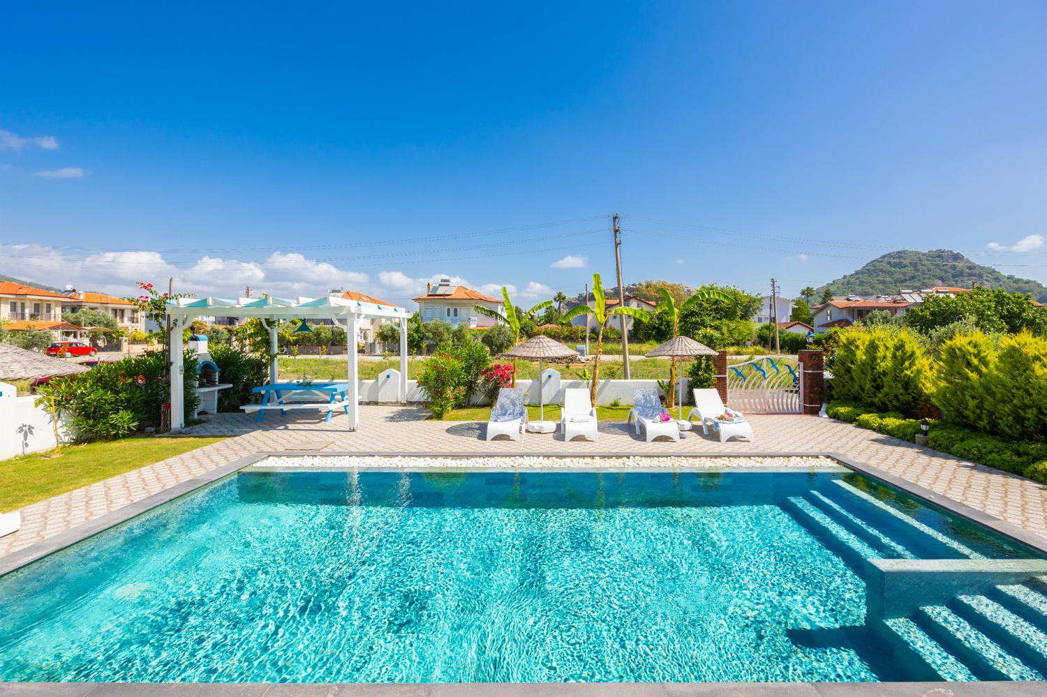 Private pool and terrace