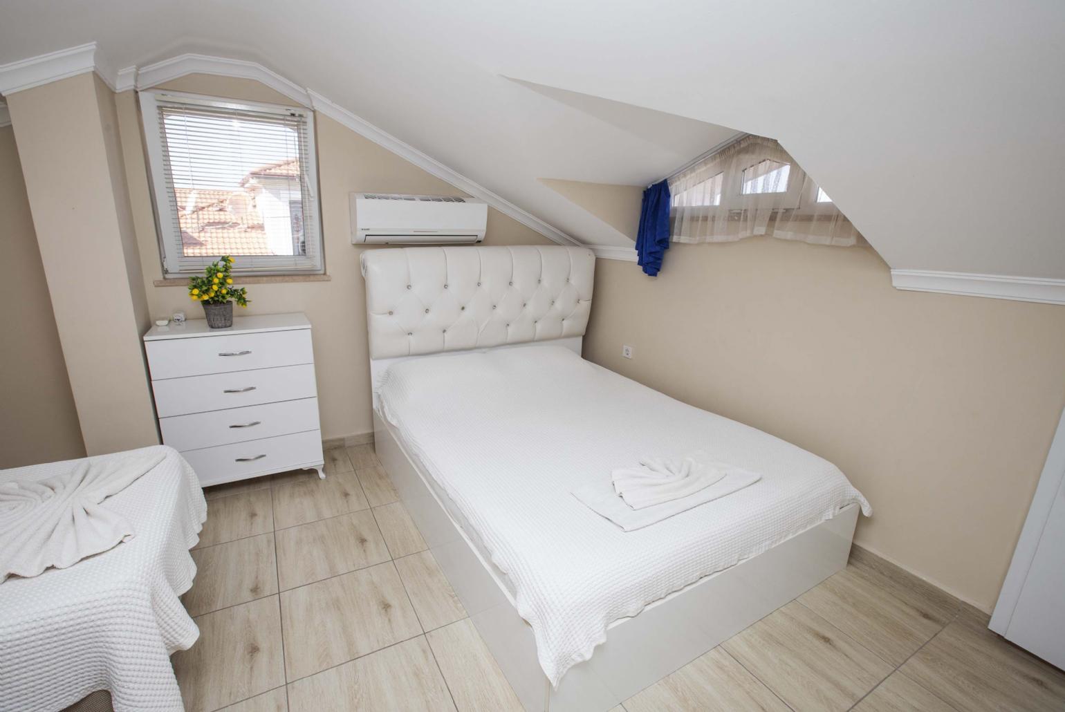 Double bedroom with A/C