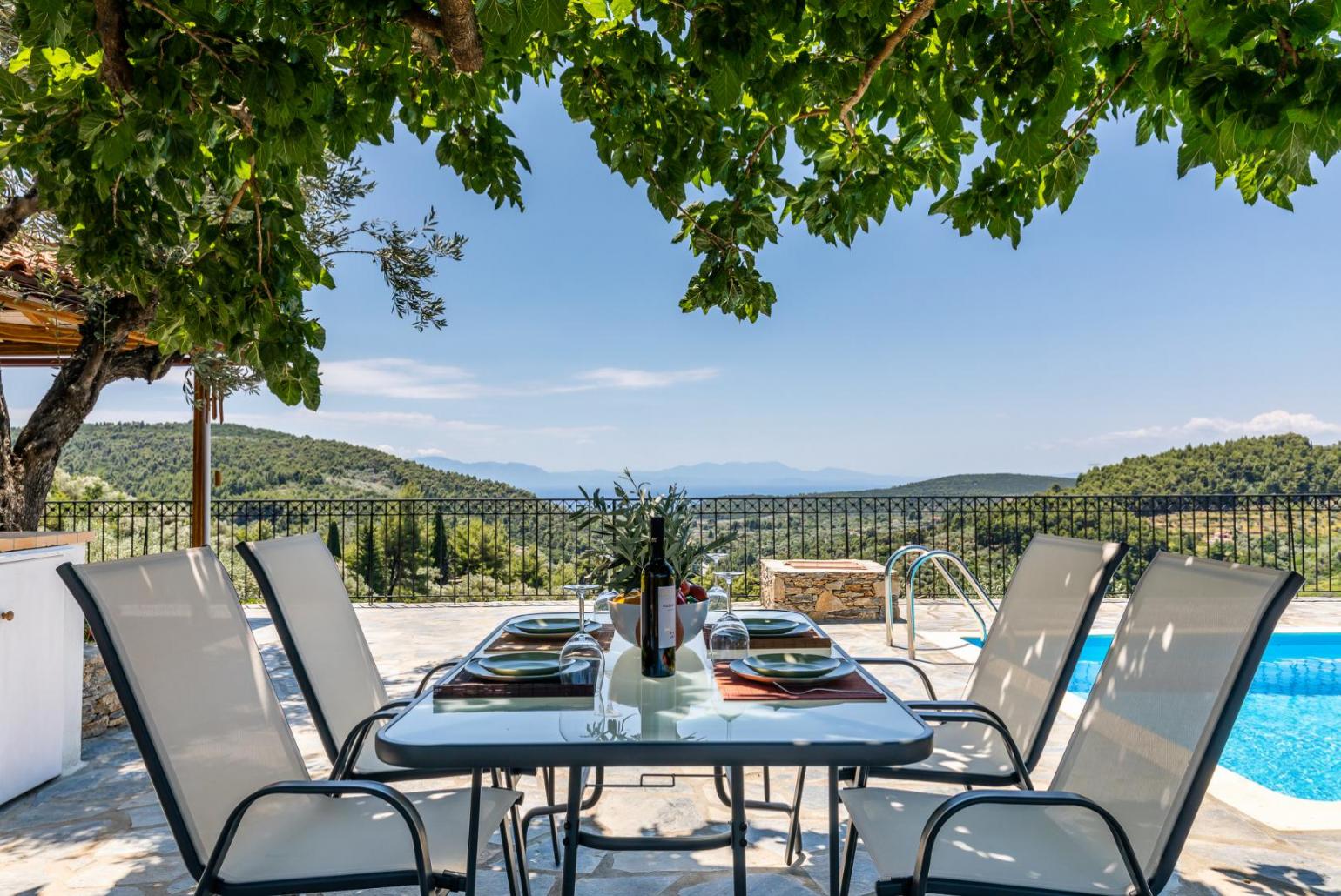 Outdoor Dining area