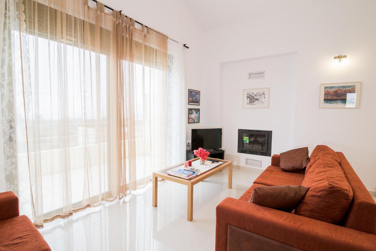 Open plan living room and dining area