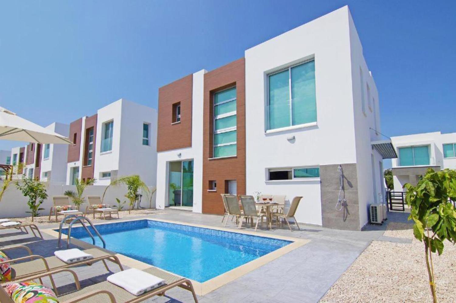 Beautiful villa with private pool and terrace