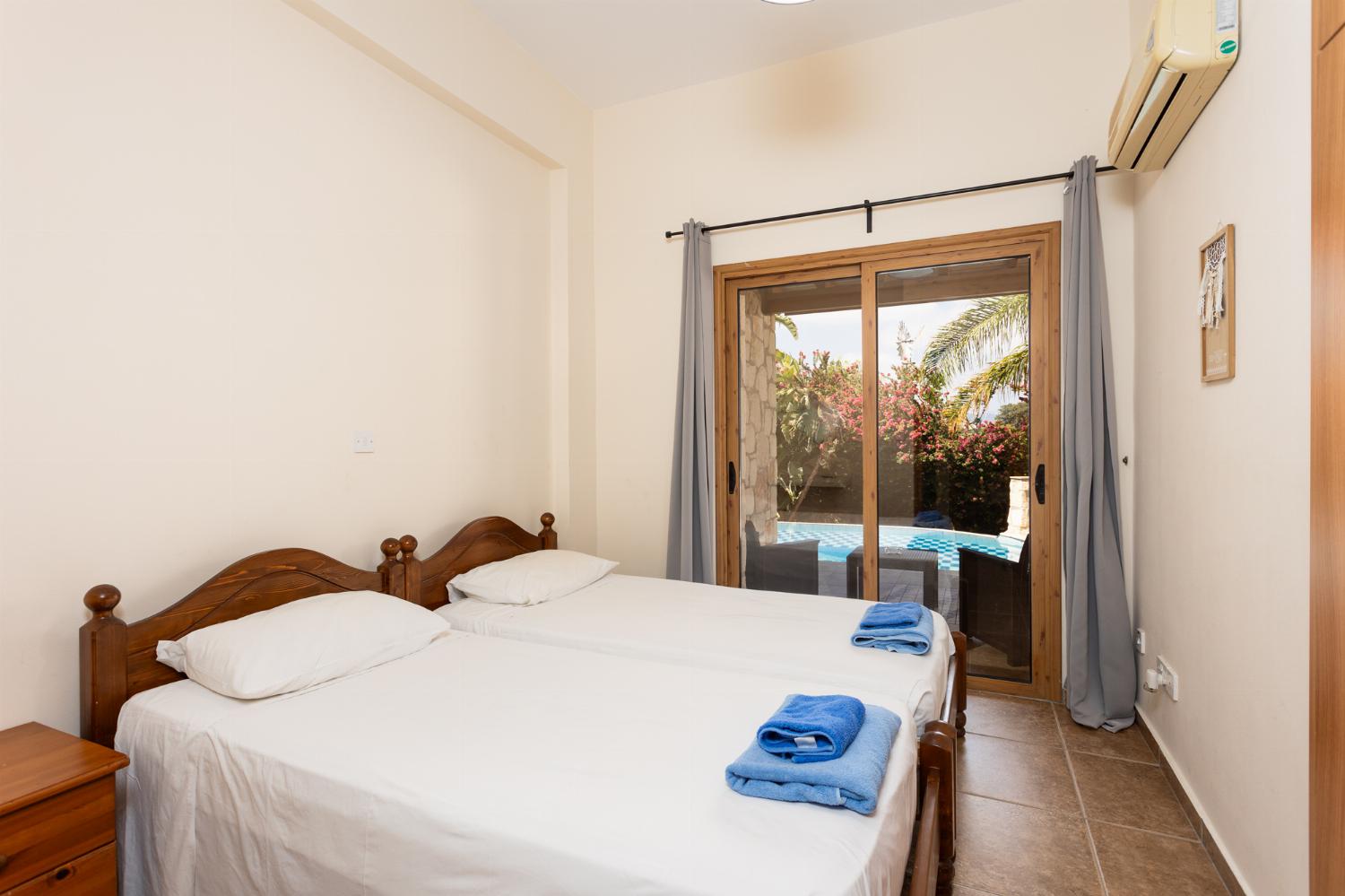 Twin bedroom with A/C