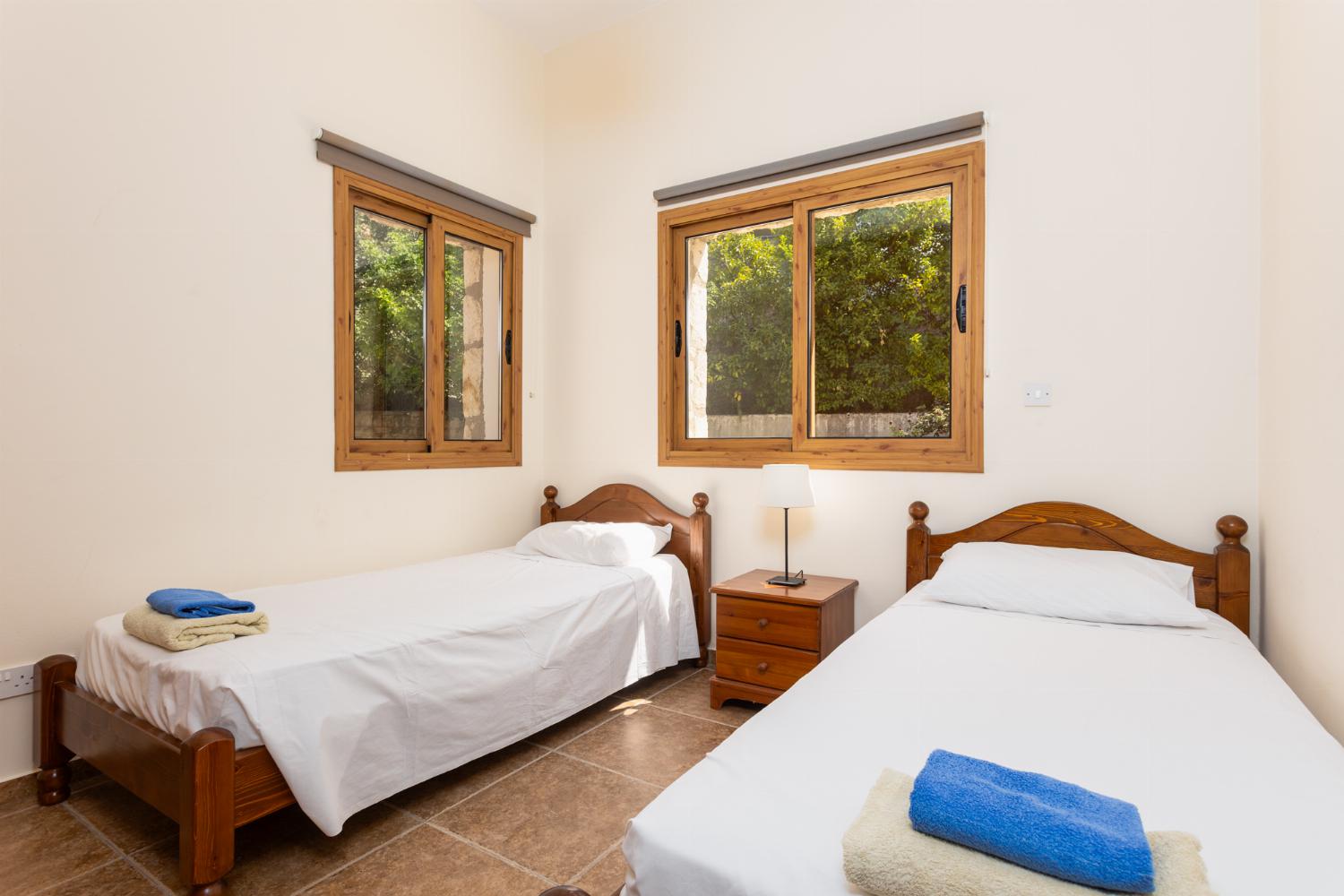 Twin bedroom with A/C