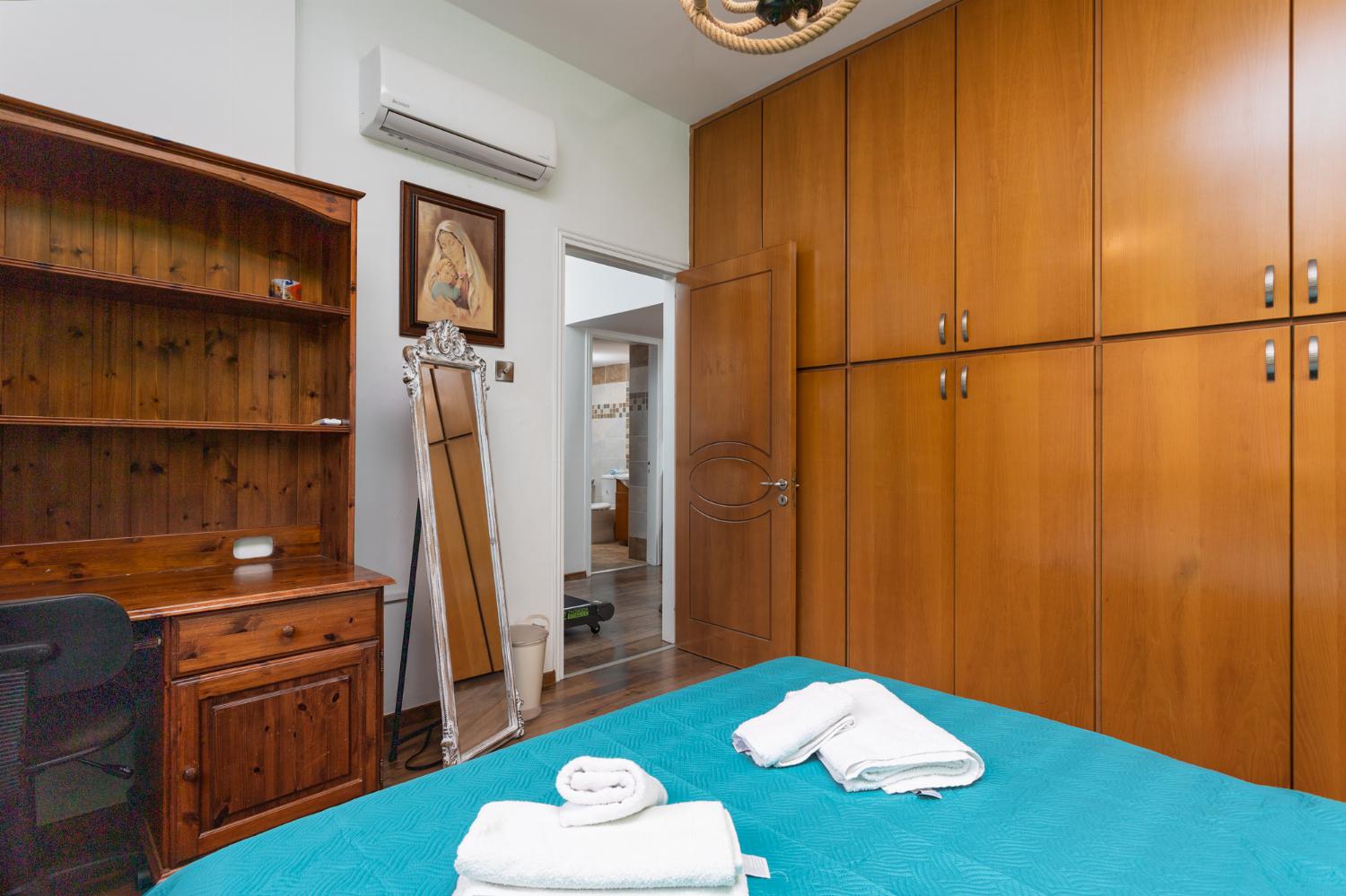 Main building: double bedroom with A/C