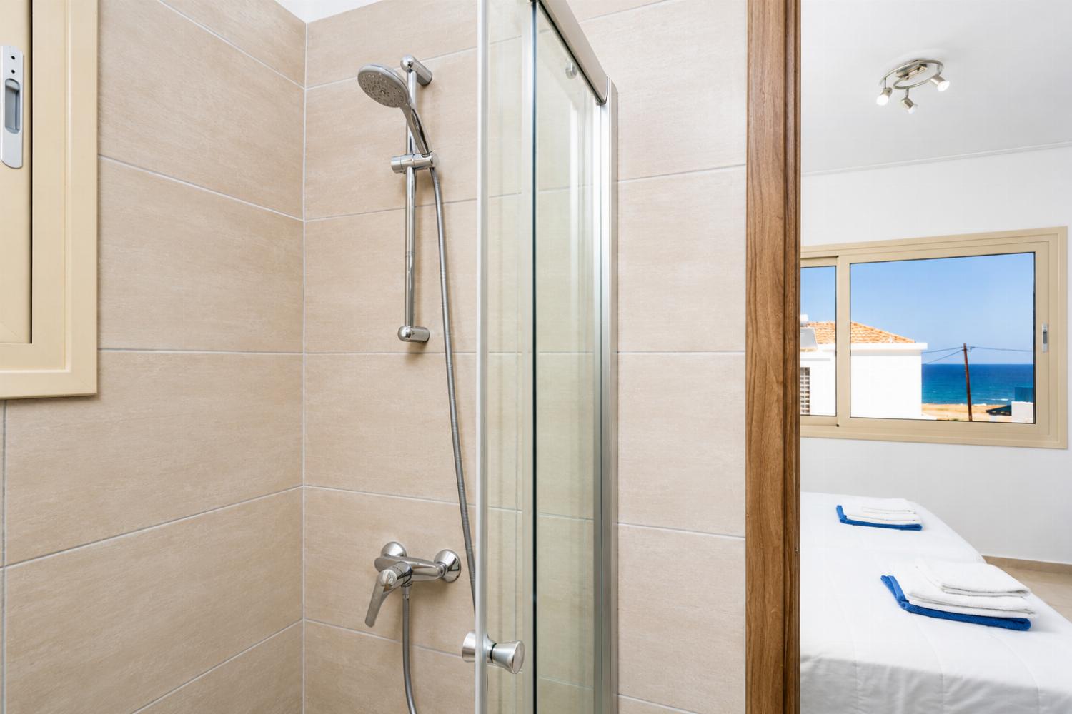 En suite bathroom with shower
