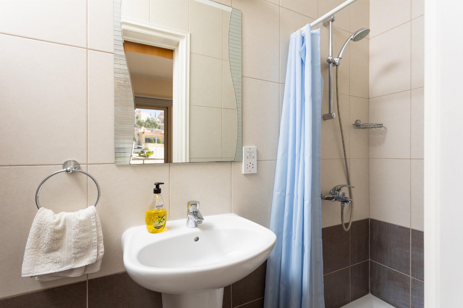 En suite bathroom with shower