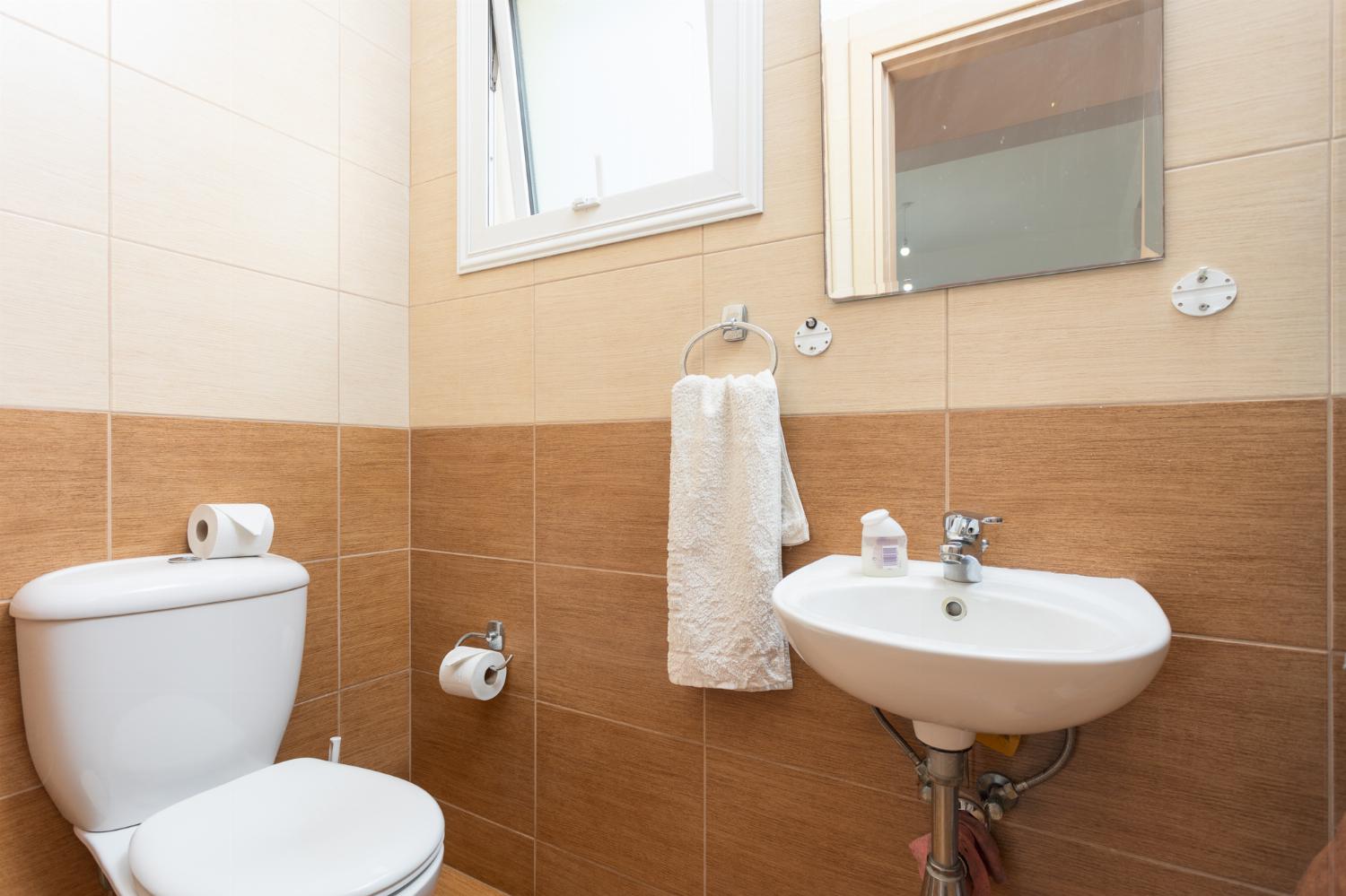 En suite bathroom with shower