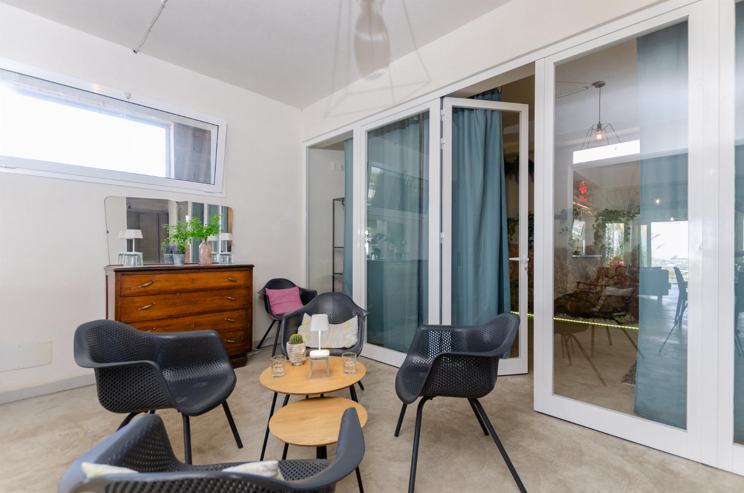 Sitting area