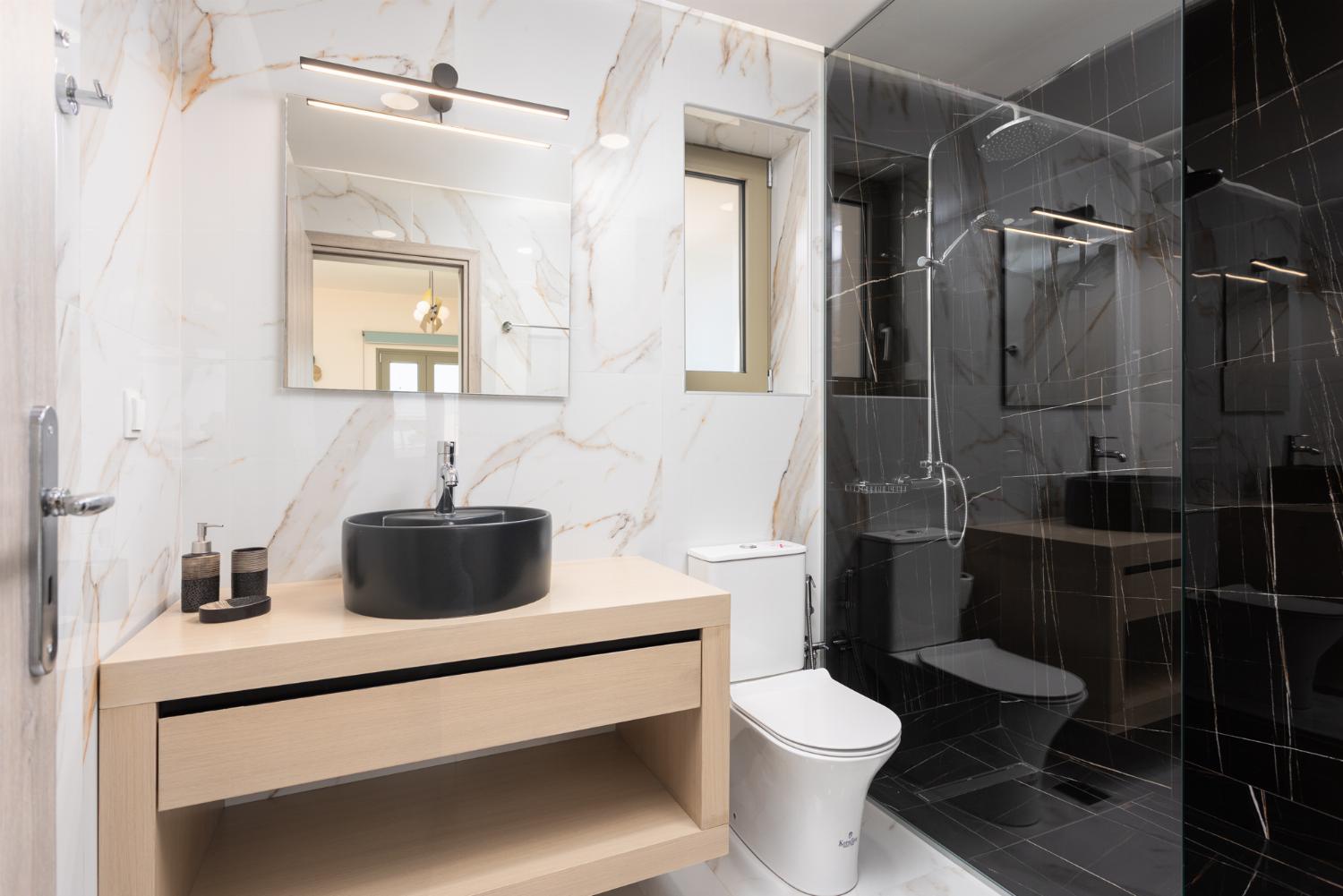 En suite bathroom with shower