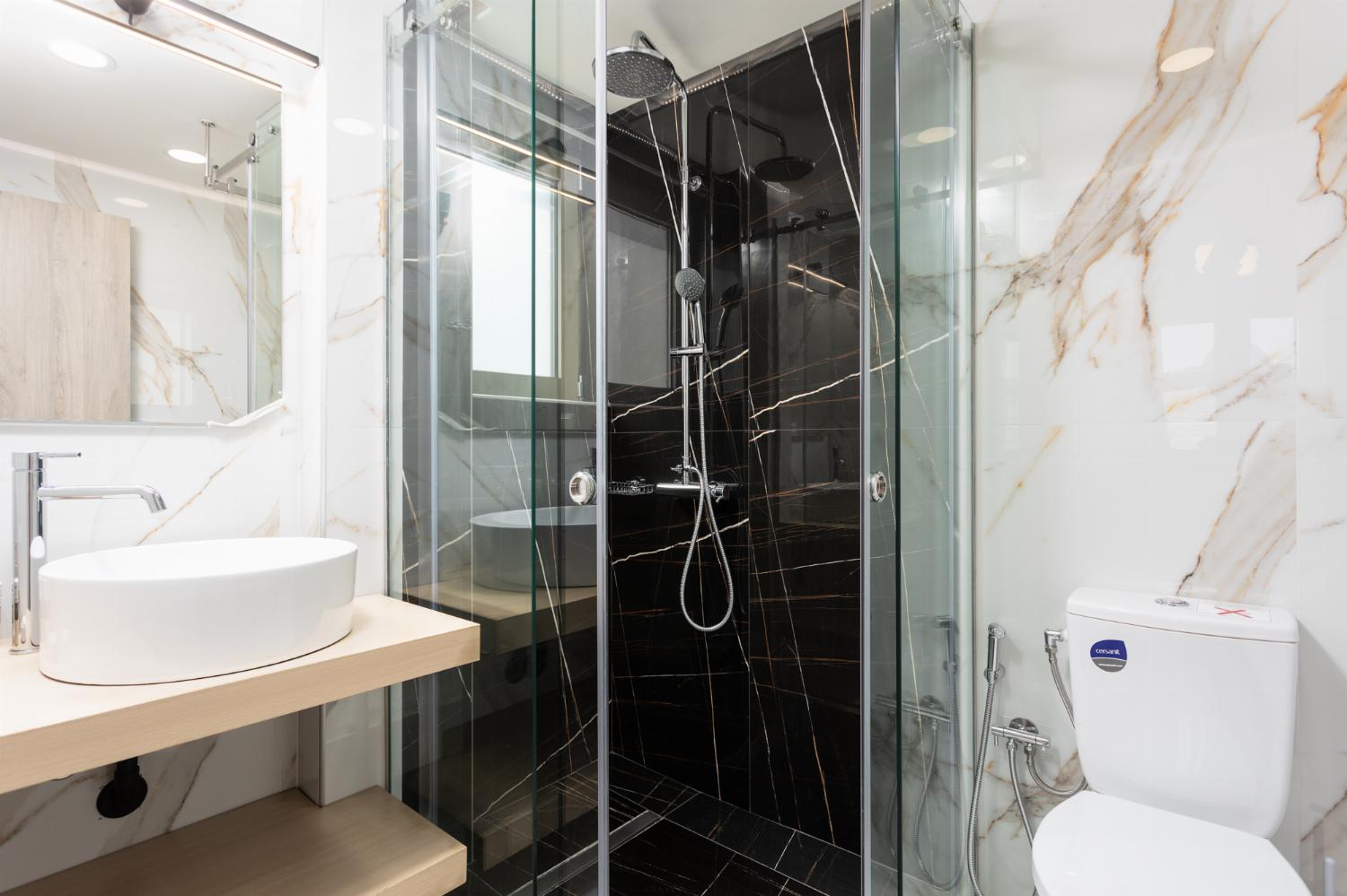 En suite bathroom with shower