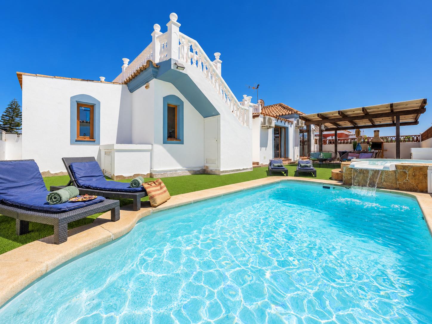 Beautiful villa with private pool and terrace