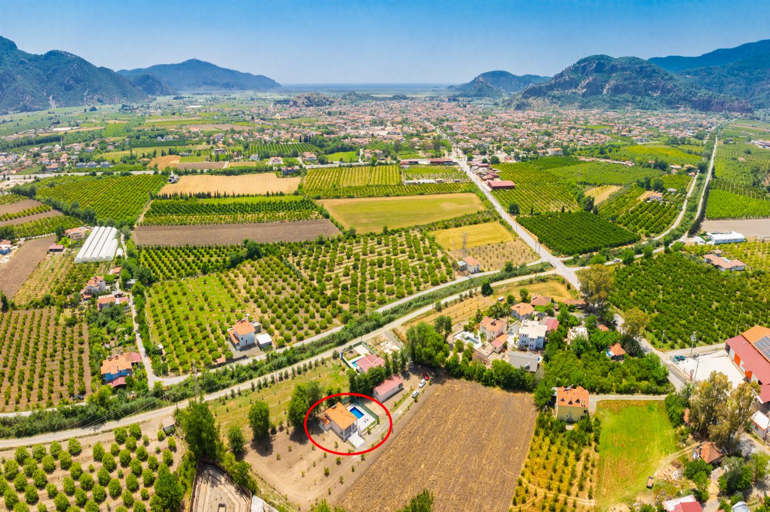 Aerial view showing location of villa