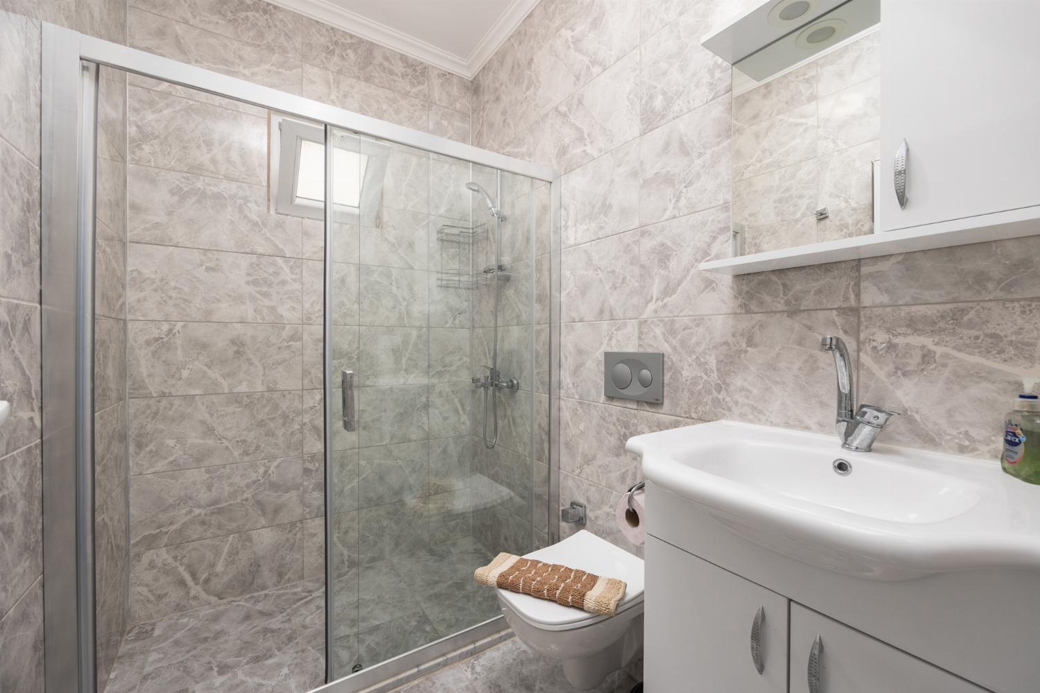 En suite bathroom with shower