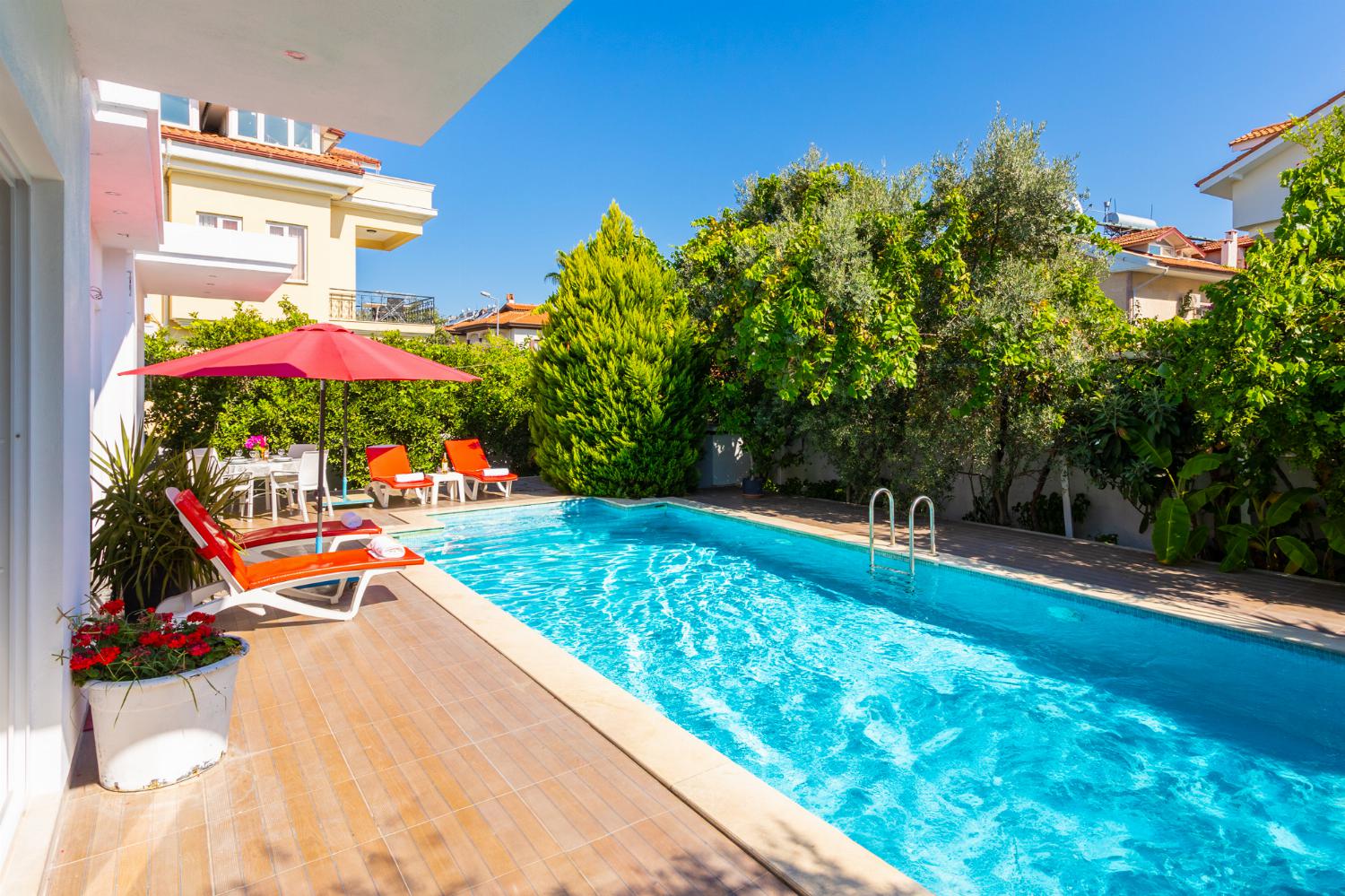 Private pool and terrace