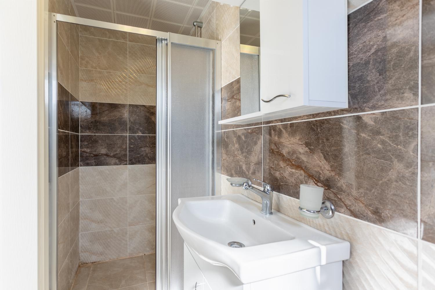 En suite bathroom with shower